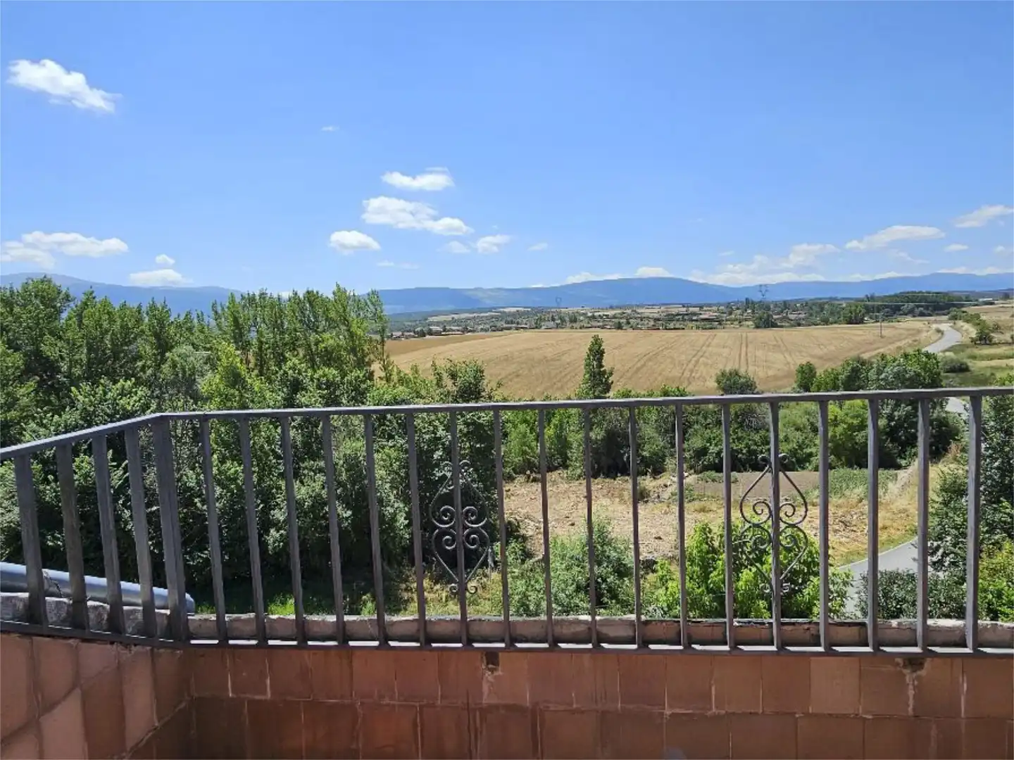 Casa adosada en venda a Calle Hontanilla, 10, Duruelo Jardí de Casa adosada en venda en Duruelo amb Calefacció, Jardí privat i Terrassa