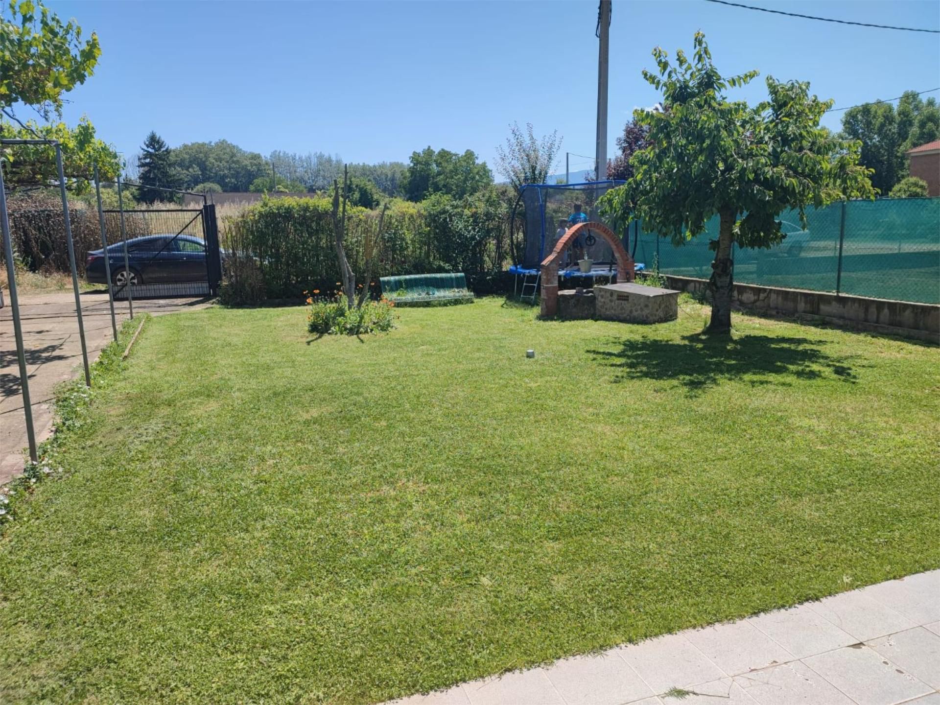 Garden of Planta baja for sale in Nájera  with Private garden, Storage room and Furnished