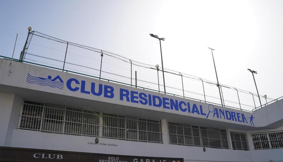 Foto 1 de Garatge en venda a Calle Bélgica, 9, Tabaiba, Santa Cruz de Tenerife