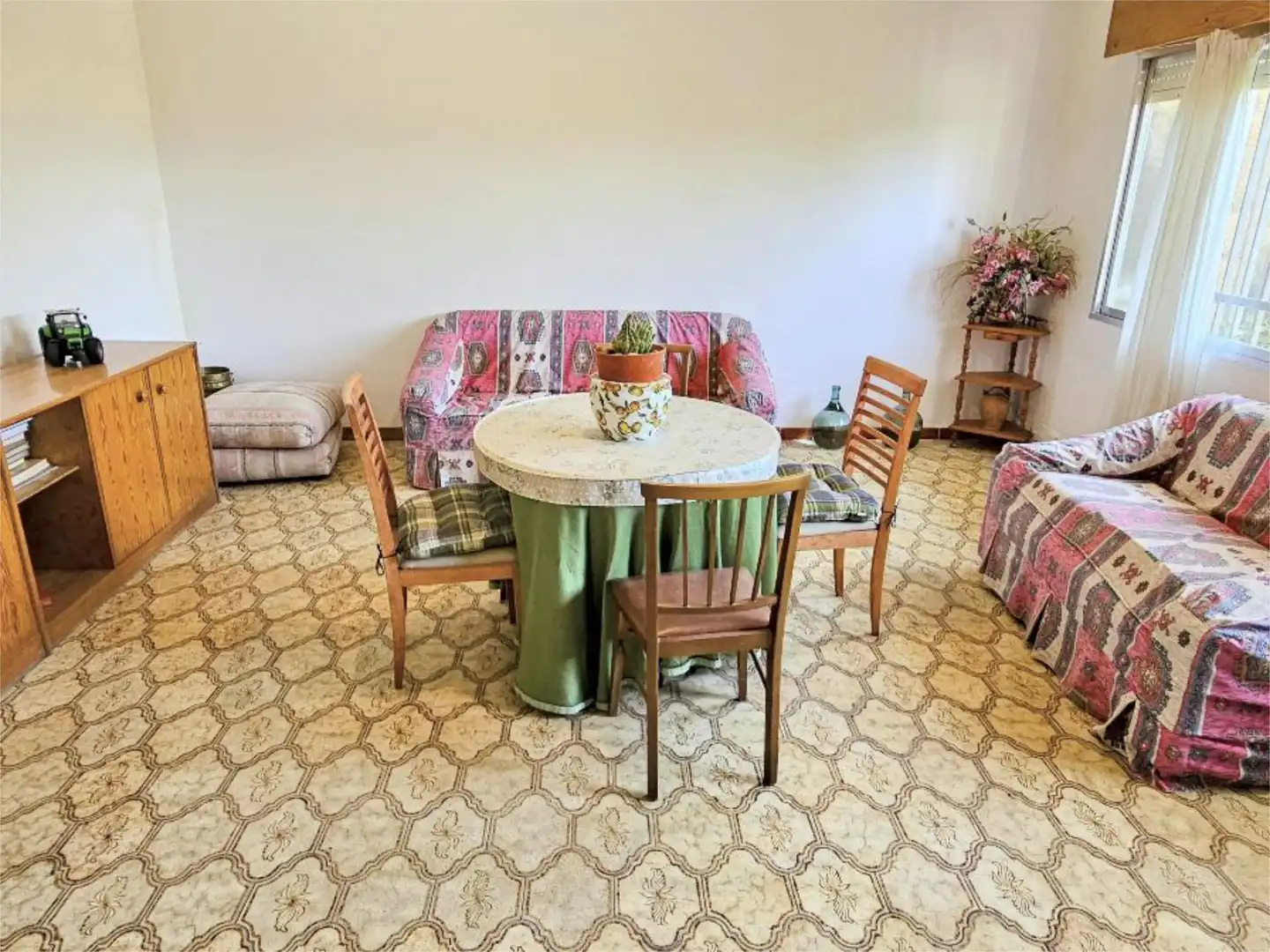 Casa o xalet en venda a Calle Hontanilla, 1, Duruelo Menjador de Casa o xalet en venda en Duruelo amb Calefacció, Jardí privat i Terrassa