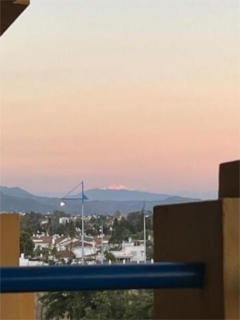 Vista exterior de Apartament de lloguer en Marbella amb Calefacció, Jardí privat i Terrassa