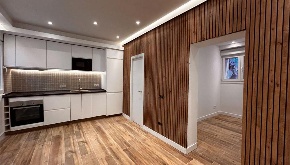 Flat for sale in Calle de Los Fundadores, 15, Fuente del Berro, Madrid - image 1 Photo 1 of Flat for sale in Calle de Los Fundadores, 15, Fuente del Berro, Madrid