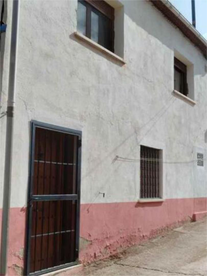 Exterior view of House or chalet for sale in Valdearenas  with Heating and Furnished