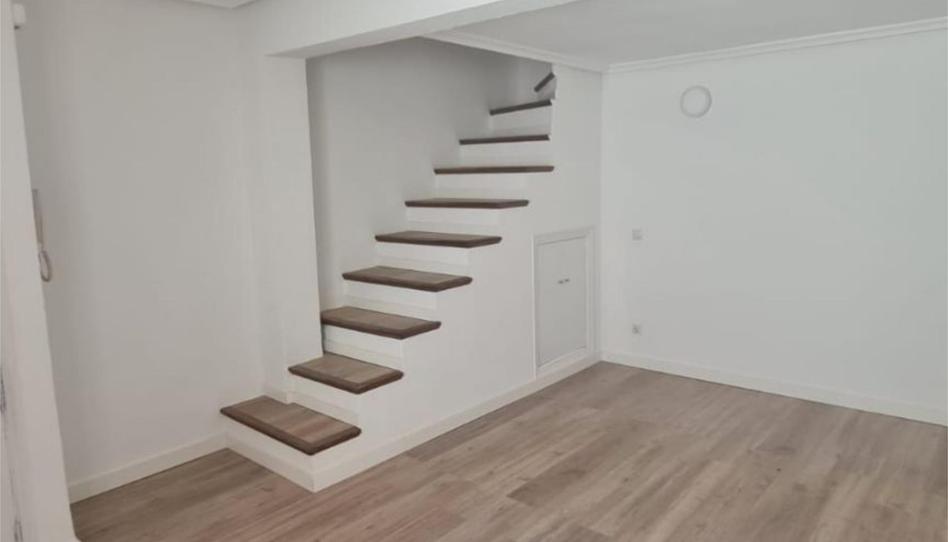 Photo 1 of Duplex to rent in Calle del Puerto Canfranc, 1, Numancia, Madrid