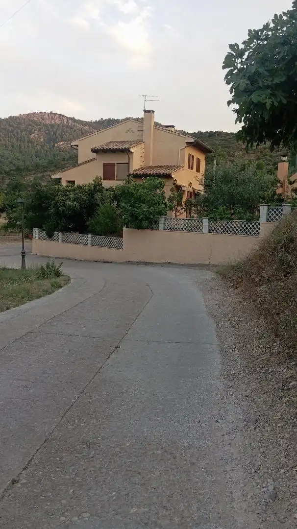 Houses for sale in Calle la Viña, 15, Beceite Houses for sale in Beceite