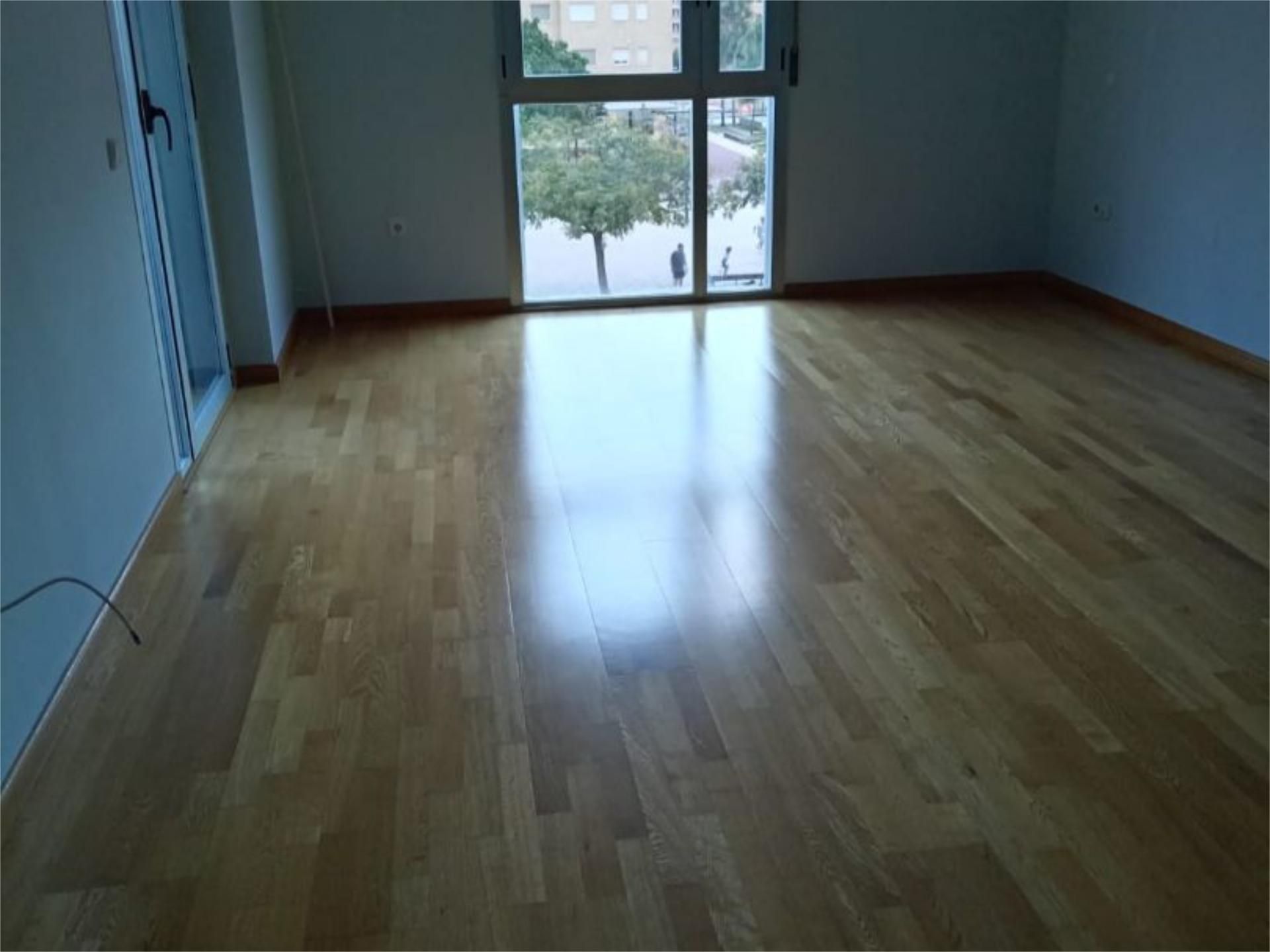 Living room of Flat to rent in  Murcia Capital  with Air Conditioner, Heating and Parquet flooring