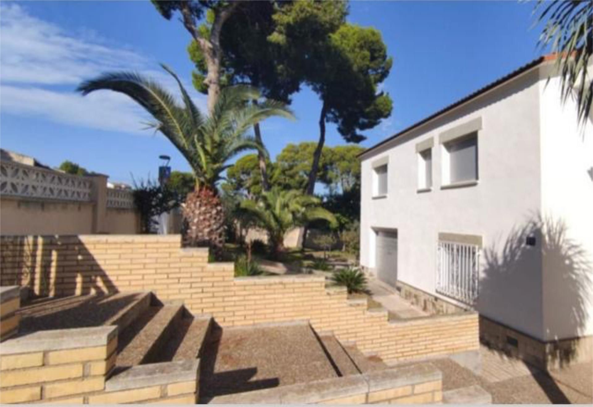 Vista exterior de Casa adosada de alquiler en Salou con Jardín privado, Terraza y Trastero