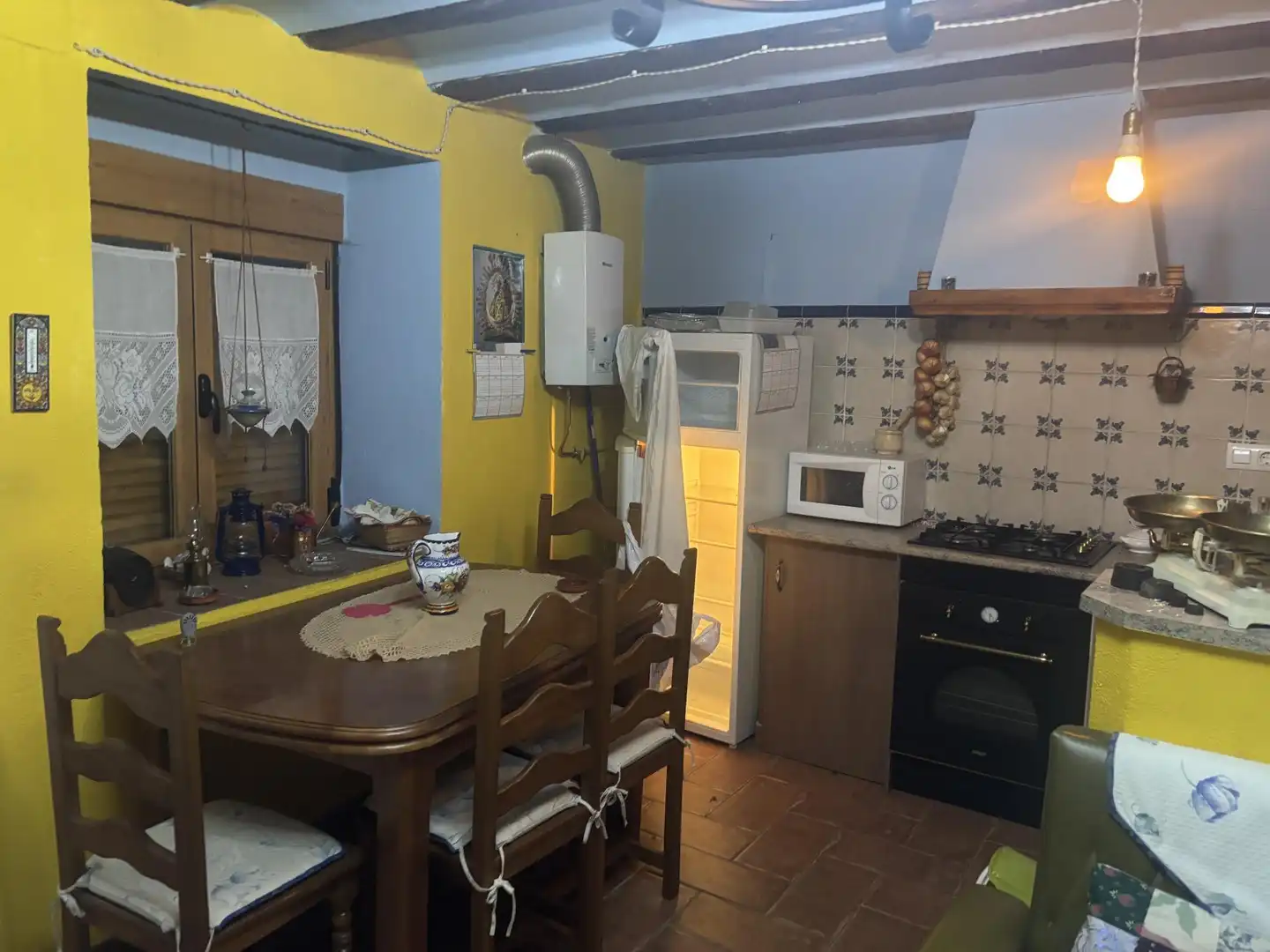 Einfamilien-Reihenhaus zum Verkauf in Calle Cabezona, 7, Huérguina Küche von Einfamilien-Reihenhaus zum Verkauf in Huérguina mit Heizung, Privatgarten und Terrasse