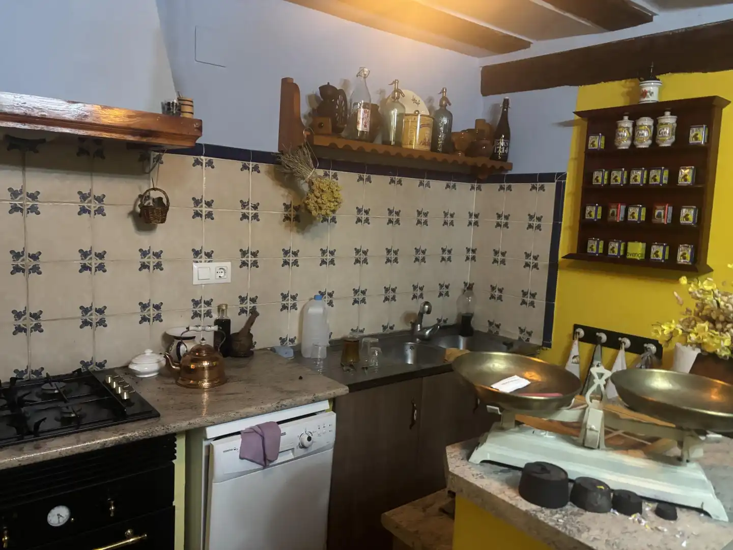 Einfamilien-Reihenhaus zum Verkauf in Calle Cabezona, 7, Huérguina Küche von Einfamilien-Reihenhaus zum Verkauf in Huérguina mit Heizung, Privatgarten und Terrasse