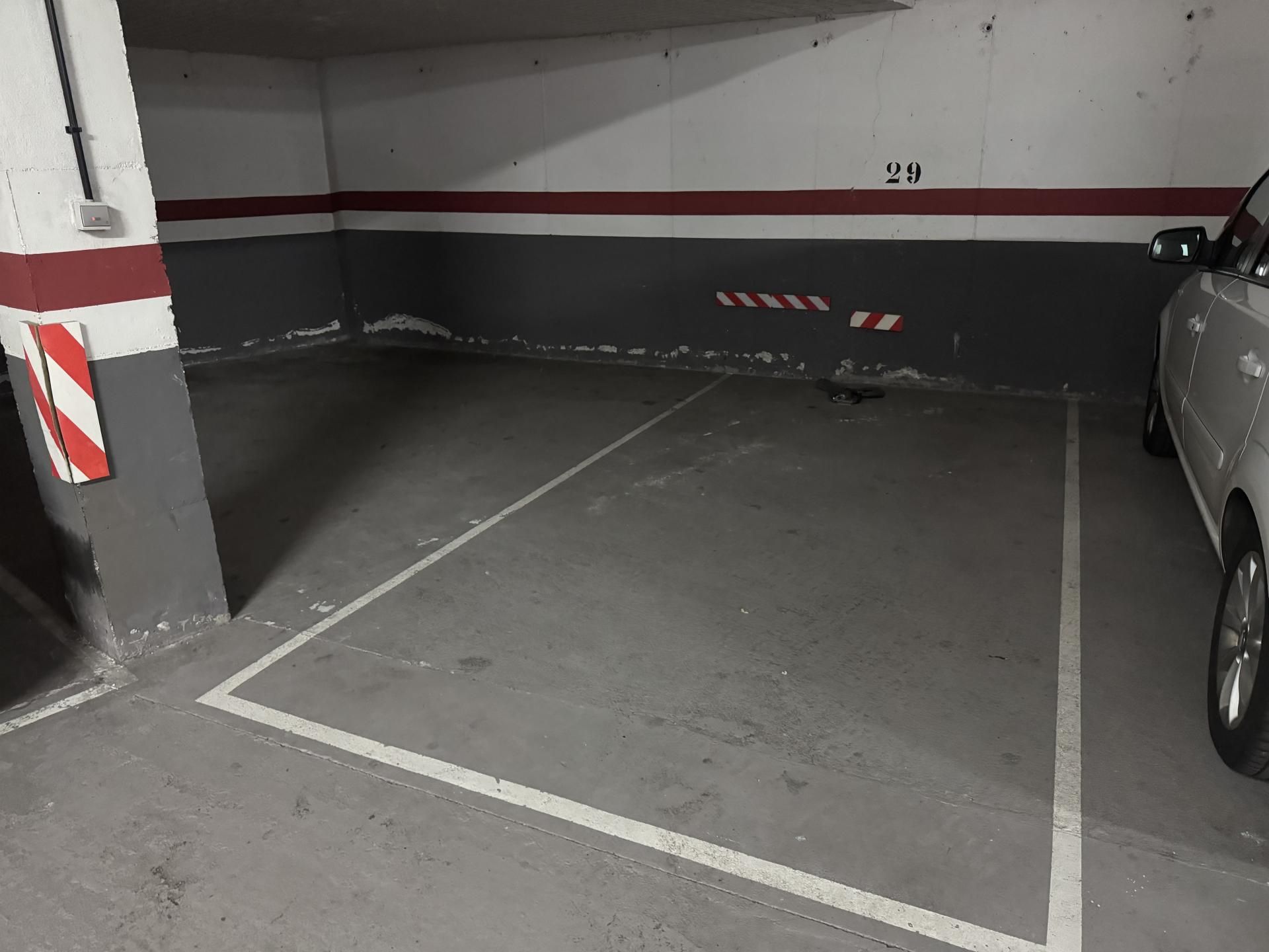 Aparcament de Garatge de lloguer en León Capital 