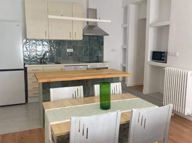 Piso en Alquiler en Calle Mayor, 4 en Santa María la Real de Nieva