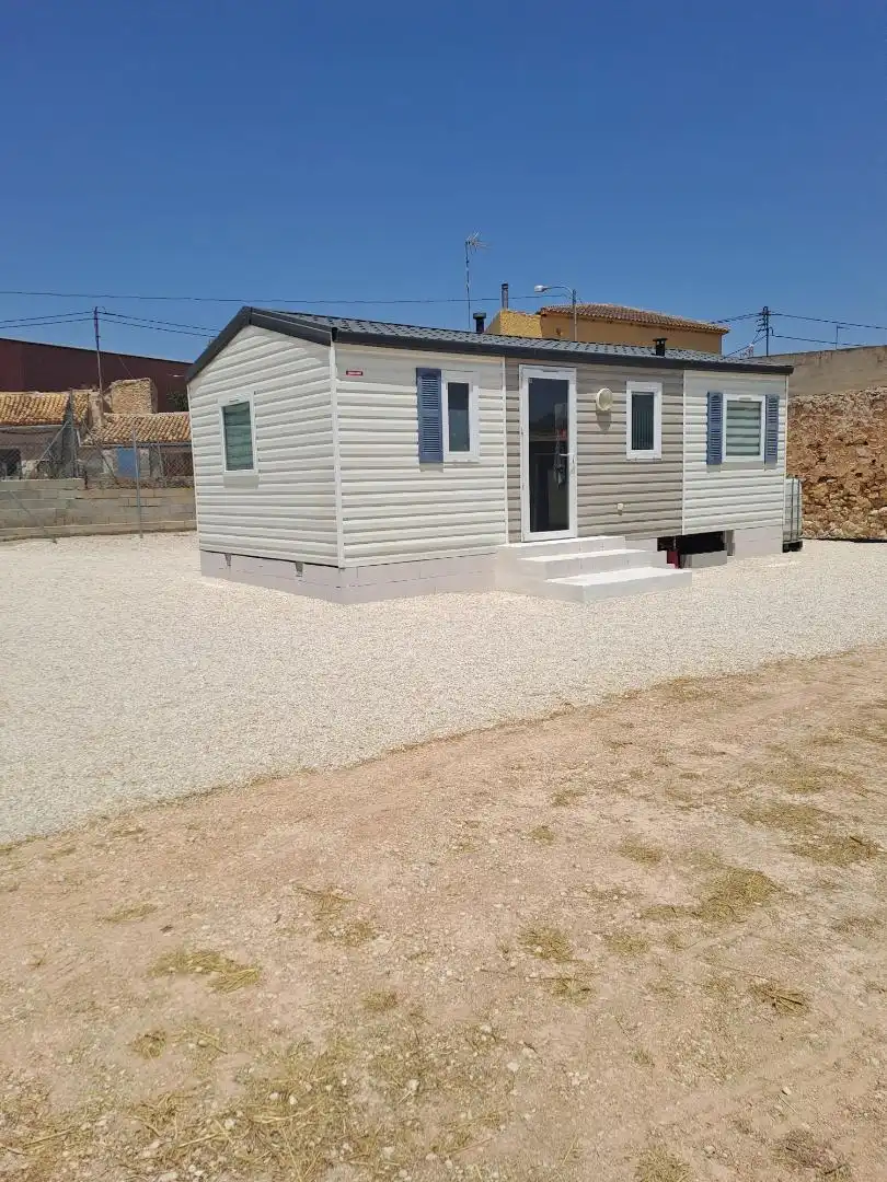 Casa o chalet en venta en Partida Rodriguillo, 72, El Pinós / Pinoso Vista exterior de Casa o chalet en venta en El Pinós / Pinoso con Aire acondicionado, Calefacción y Jardín privado