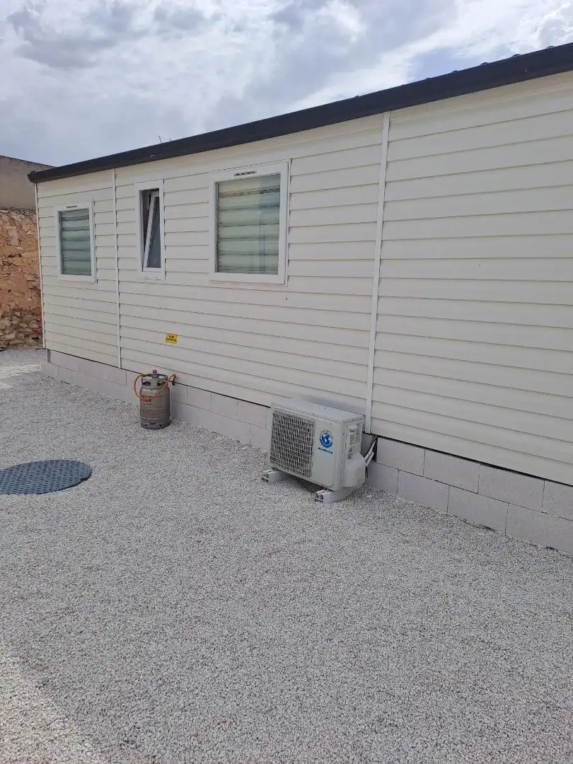 Casa o chalet en venta en Partida Rodriguillo, 72, El Pinós / Pinoso Vista exterior de Casa o chalet en venta en El Pinós / Pinoso con Aire acondicionado, Calefacción y Jardín privado