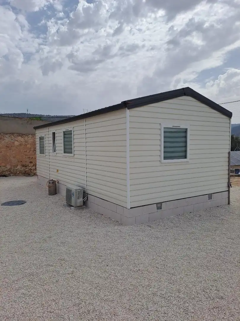 Casa o chalet en venta en Partida Rodriguillo, 72, El Pinós / Pinoso Vista exterior de Casa o chalet en venta en El Pinós / Pinoso con Aire acondicionado, Calefacción y Jardín privado