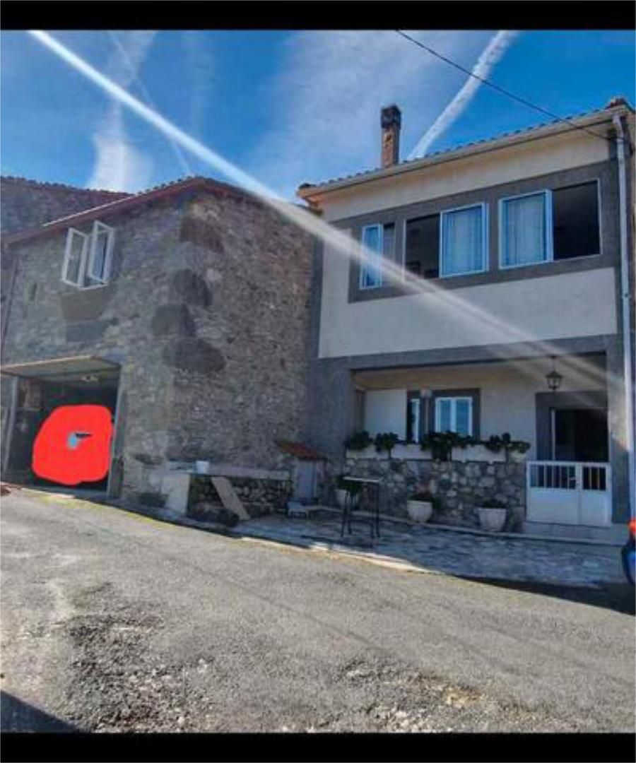 Vista exterior de Casa o xalet en venda en Chantada amb Terrassa