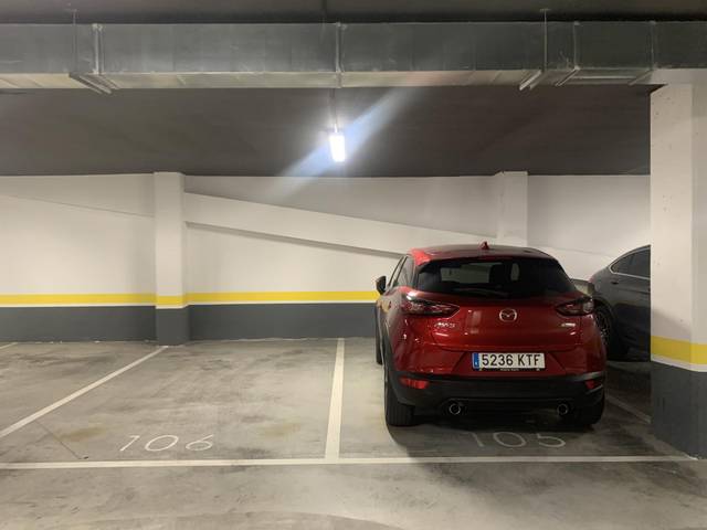 Garaje en Alquiler en Avenida Miguel de Unamuno, 4A en Ensanche