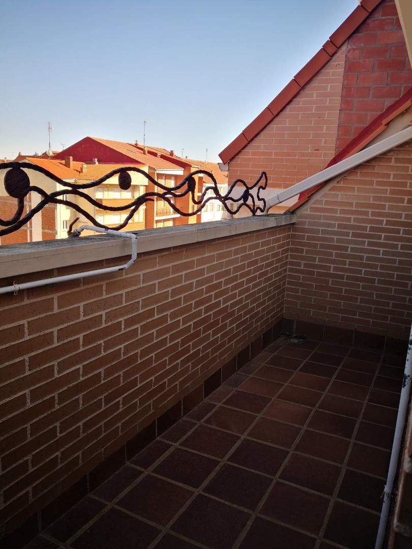 Balcony of Attic for sale in Benavente  with Heating, Terrace and Storage room