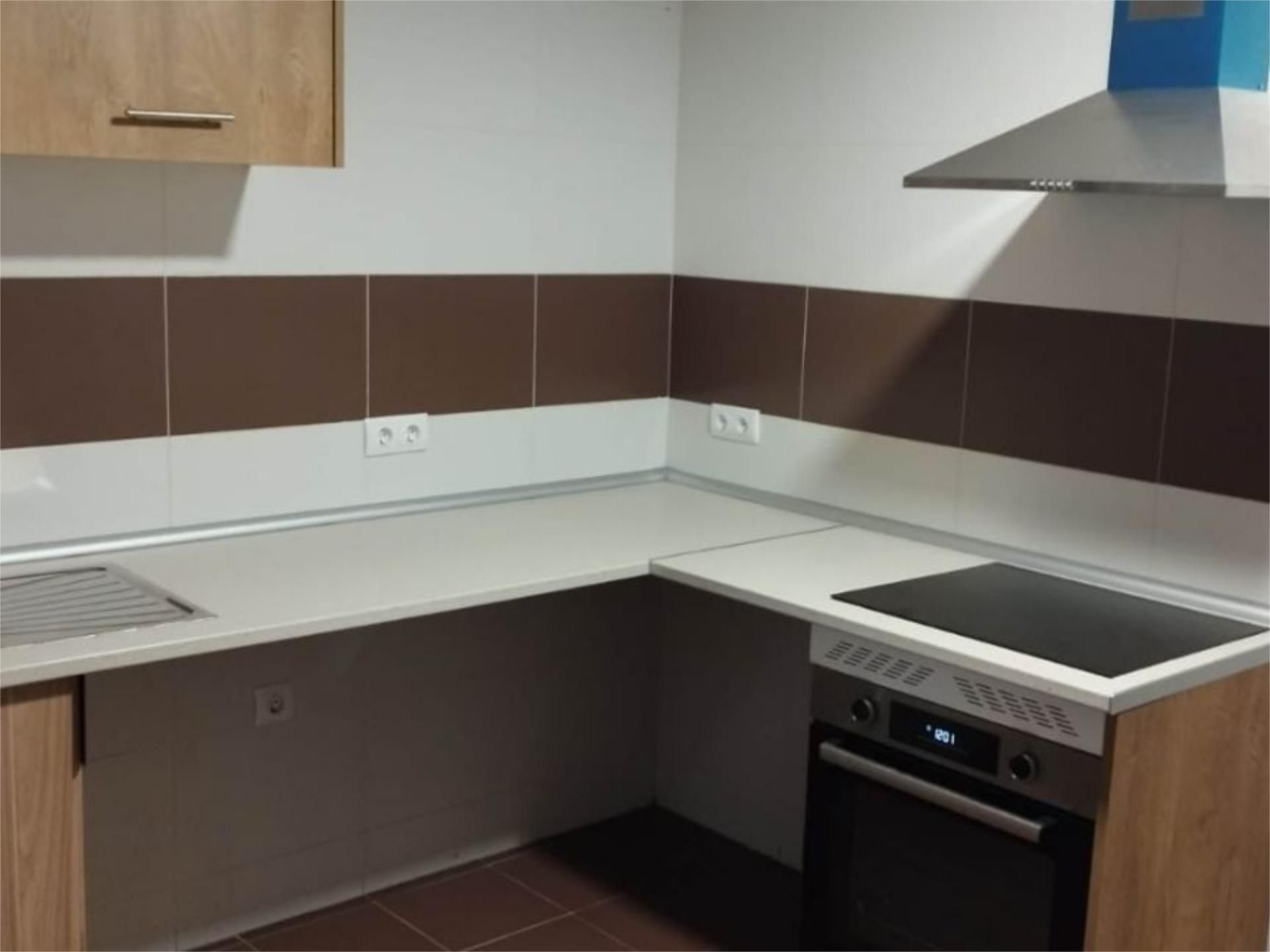 Kitchen of Flat to rent in Cebolla  with Heating and Community parking