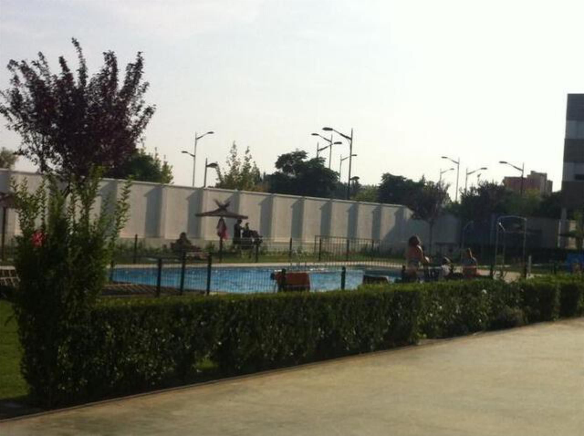 Swimming pool of Flat to rent in  Albacete Capital  with Heating, Private garden and Storage room
