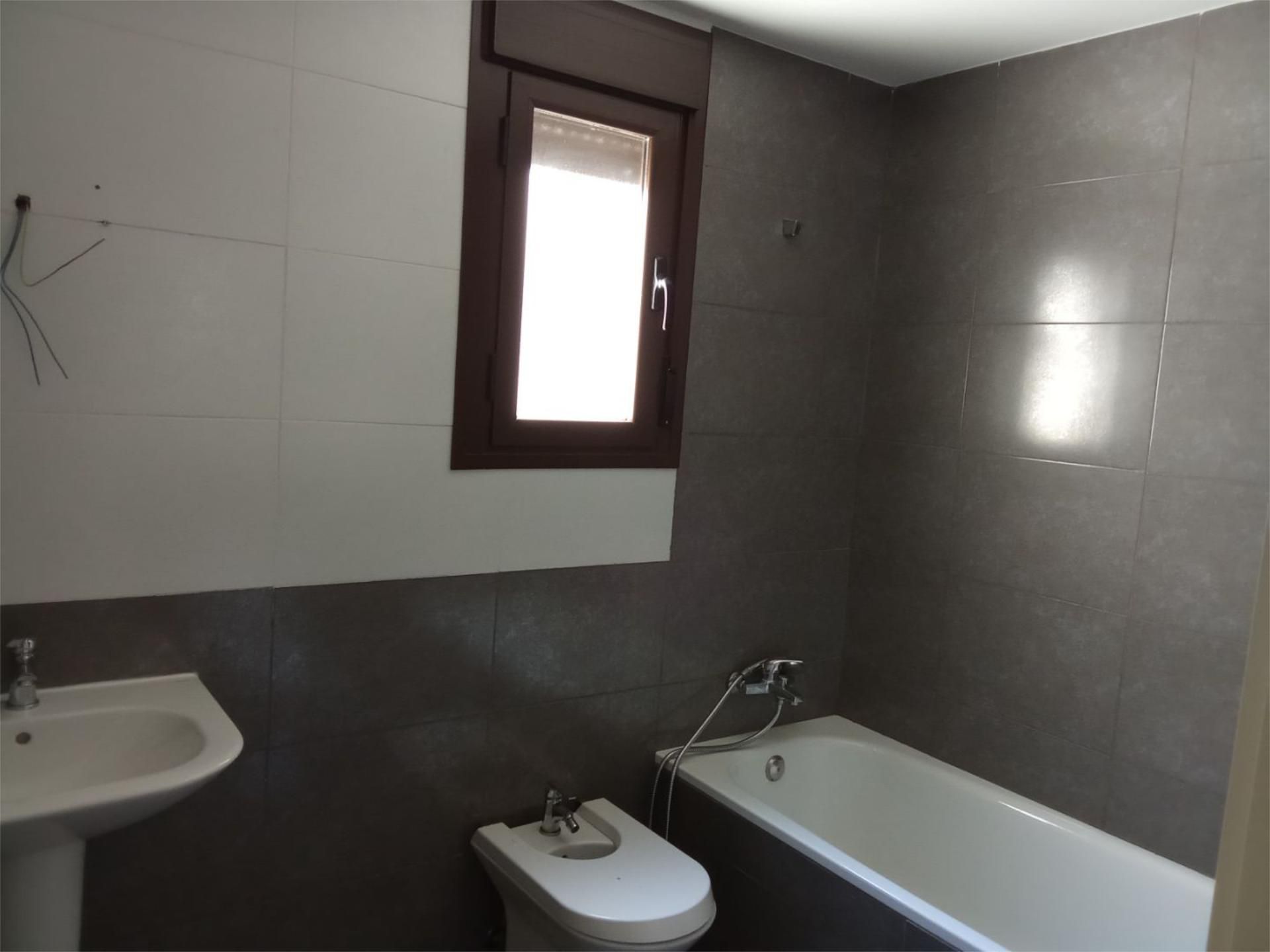 Bathroom of Duplex to rent in Cebolla  with Heating