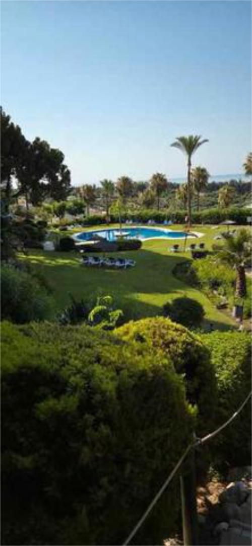 Jardí de Apartament en venda en Estepona