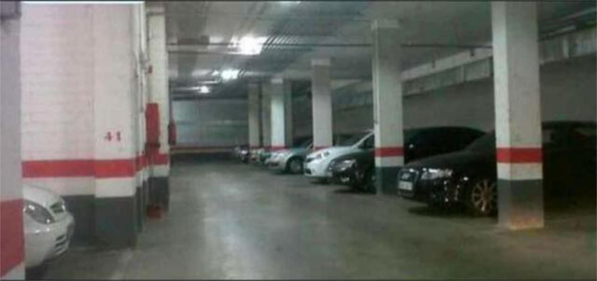 Parking of Garage to rent in León Capital 