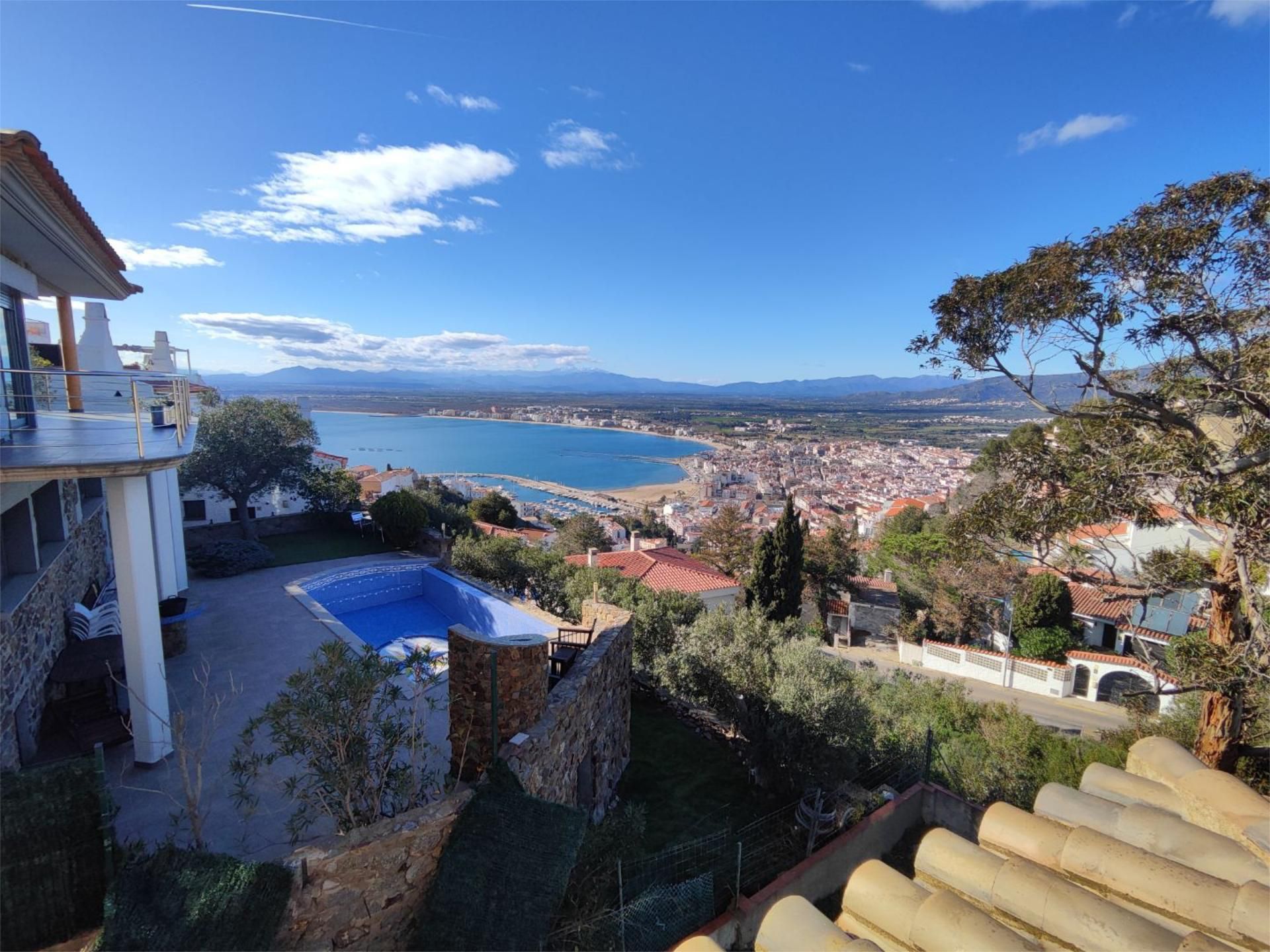 Jardí de Casa o xalet en venda en Roses amb Aire condicionat, Terrassa i Piscina