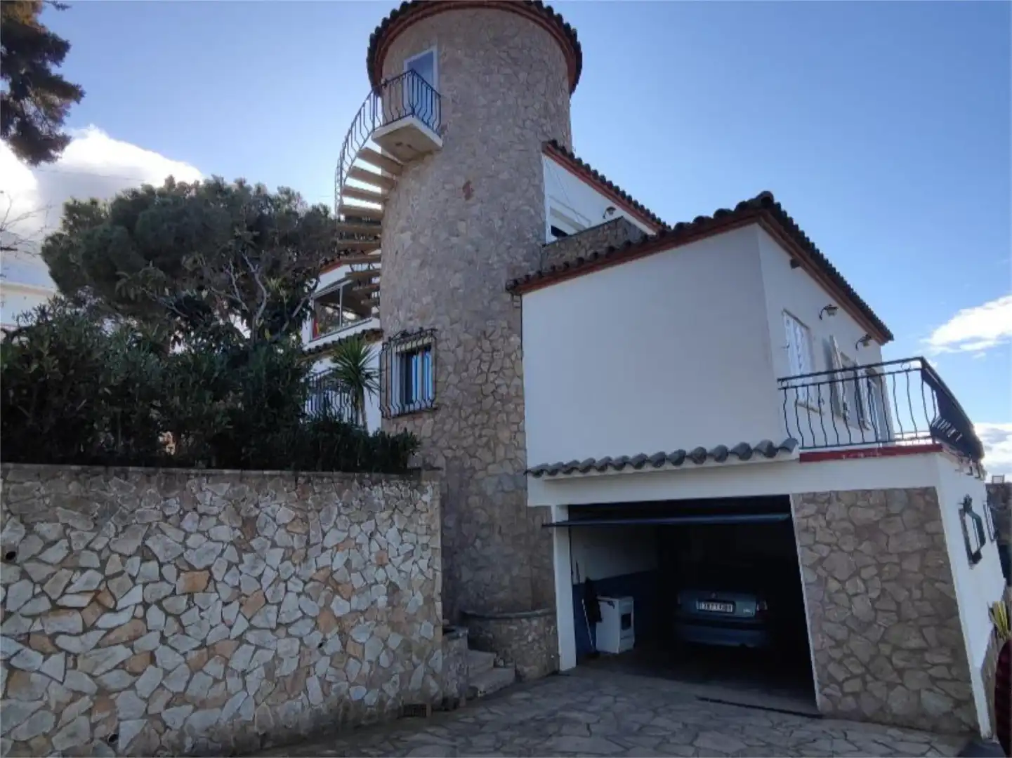 Houses for sale in Carrer Víctor Català, 21, Almadrava - Canyelles - Puig-Rom Exterior view of Houses for sale in Roses with Air Conditioner, Terrace and Swimming Pool