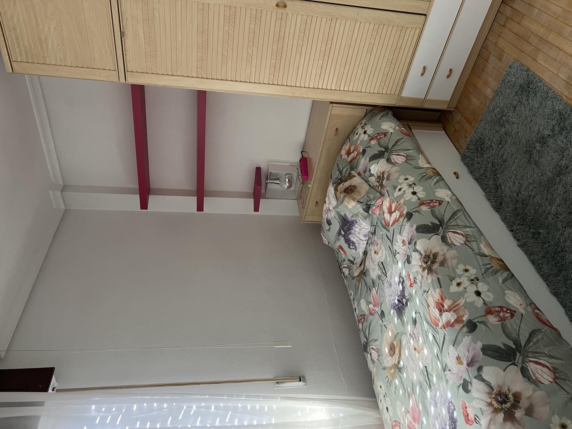 Bedroom of Flat to share in Valladolid Capital  with Heating, Furnished and Video intercom
