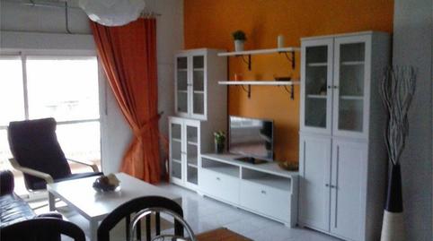 Foto 2 de Pis de lloguer a Avenida de la Reina Mercedes, 43, Sector Sur  - La Palmera - Reina Mercedes, Sevilla