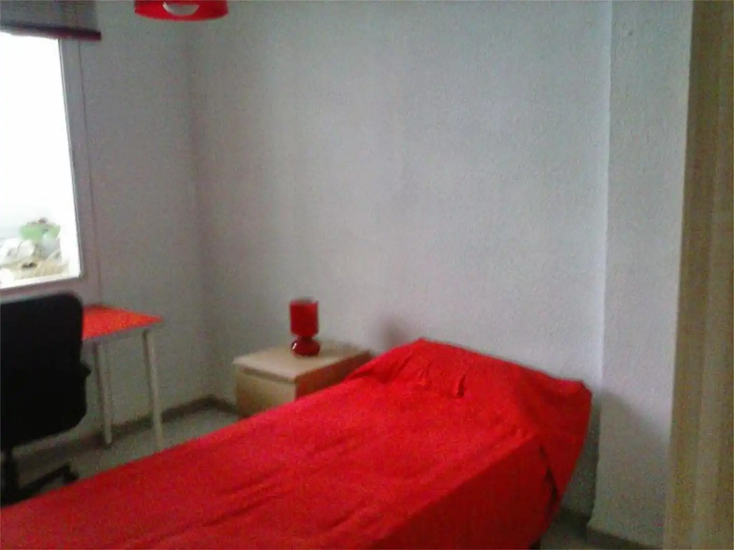 Bedroom of Flat for rent in Sevilla  with Air Conditioner, Heating and Terrace