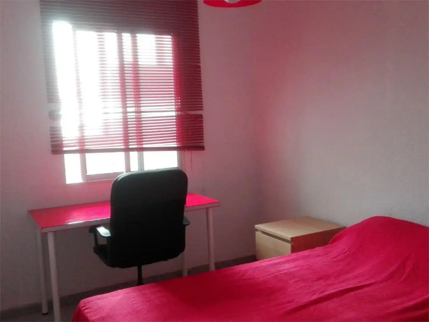 Bedroom of Flat for rent in Sevilla  with Air Conditioner, Heating and Terrace