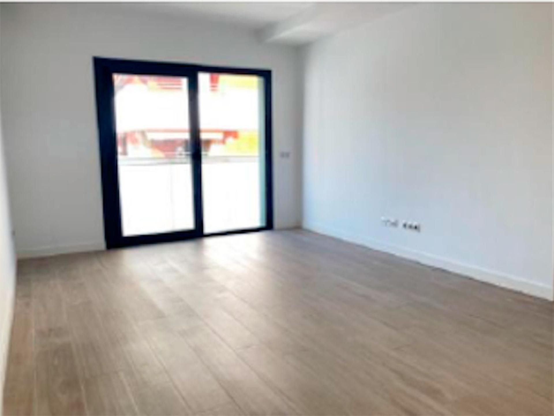 Flat to rent in  Barcelona Capital  with Air Conditioner and Balcony