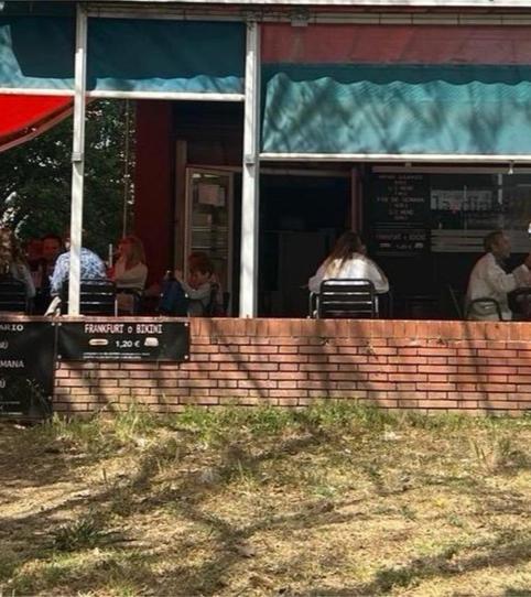 Photo 2 of Premises to transfer in Ronda de Collsalarca, 248, Can Deu, Barcelona