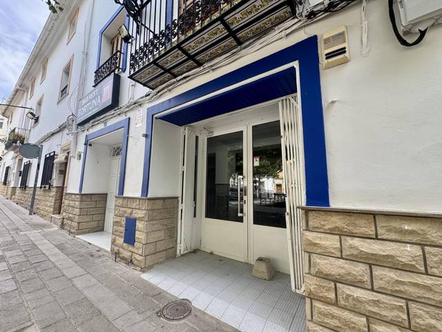 Local comercial en Alquiler en Plaça Árboles, 3 en Macastre