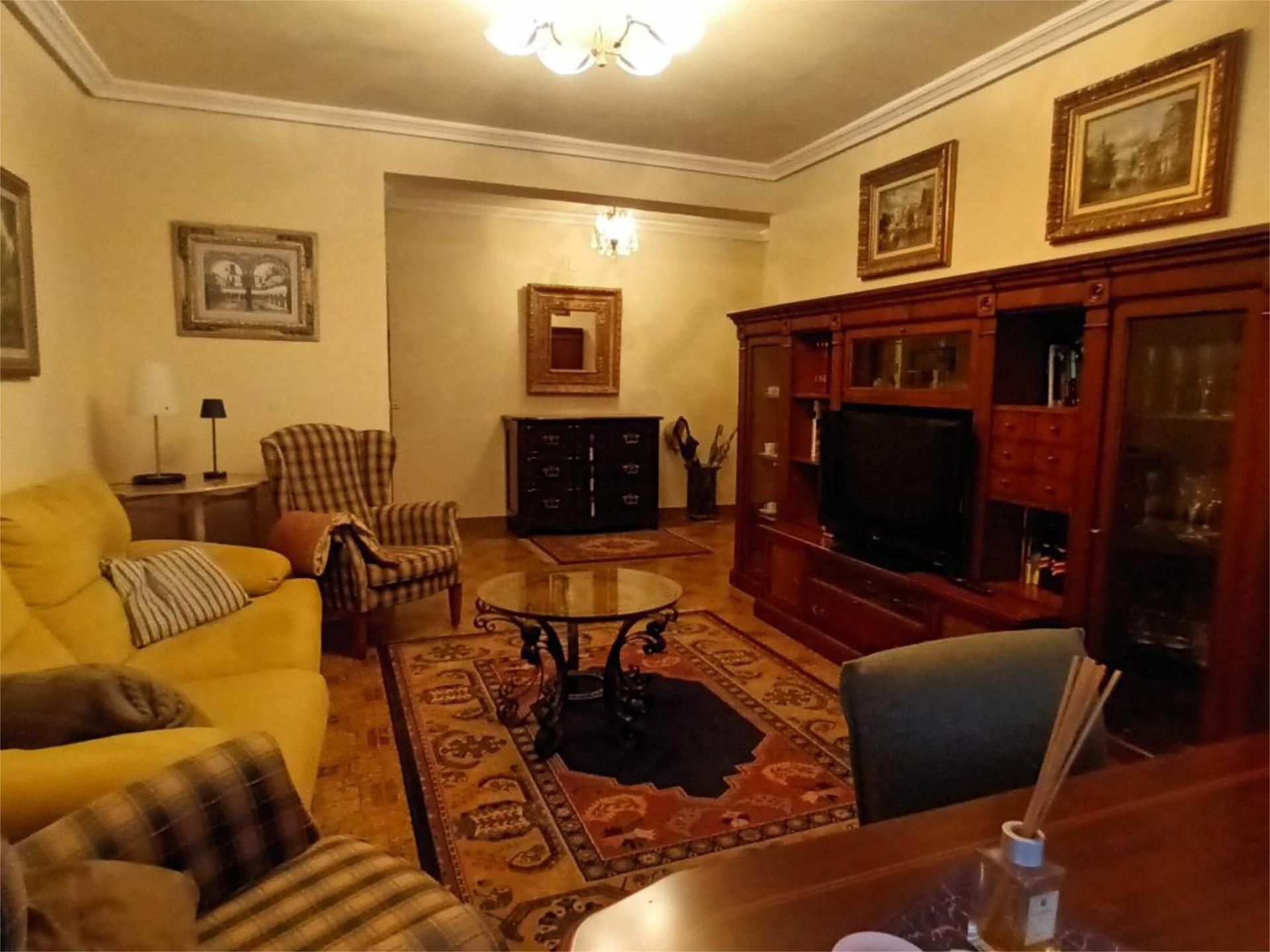 Living room of Flat for sale in Tudela  with Air Conditioner and Balcony
