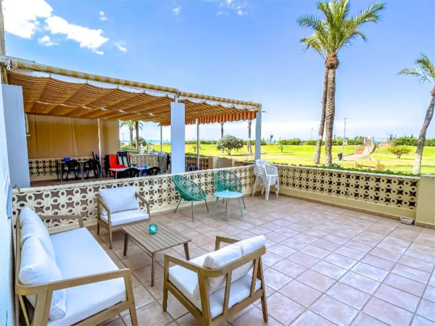 Apartments for rent in Carretera de les Marines a Dénia, 92, Les Bassetes - El Marjal Terrace of Apartments for rent in Dénia with Air Conditioner, Heating and Private garden