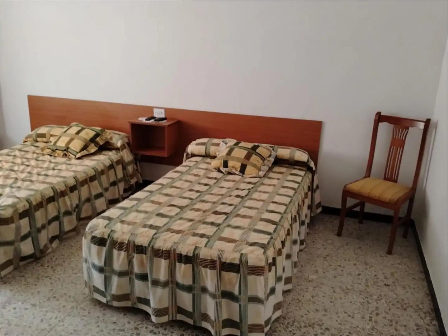 Habitación de Local en venta en Burela con Amueblado