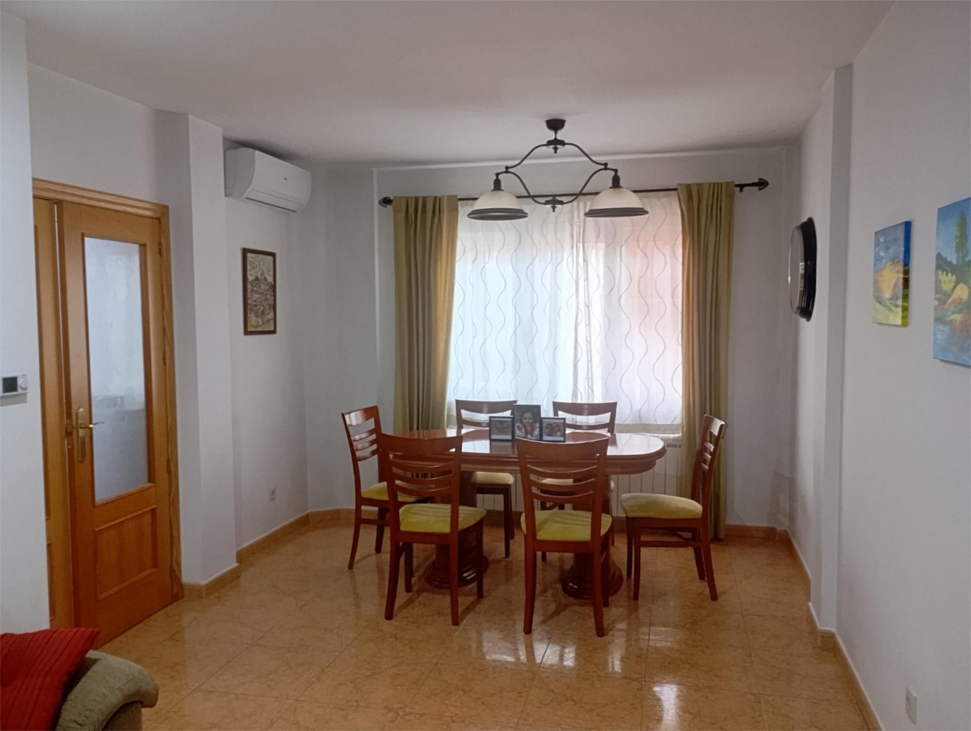 Dining room of Single-family semi-detached for sale in Motilla del Palancar  with Air Conditioner, Heating and Furnished