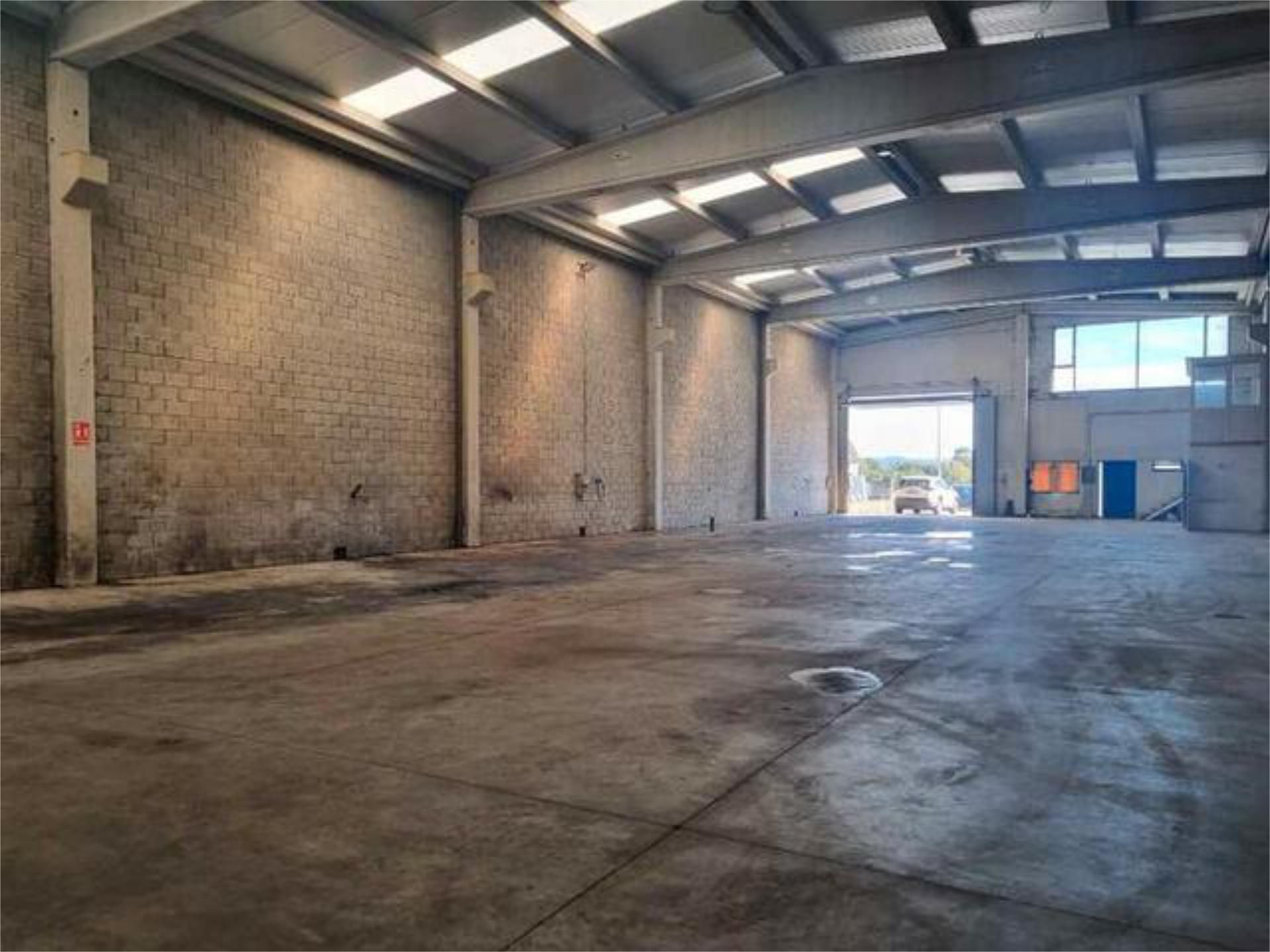 Industrial buildings to rent in A Coruña Capital 