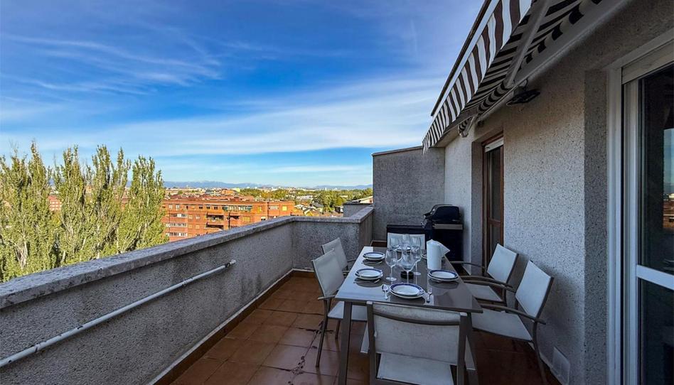 Photo 1 of Attic for sale in Gaztelako Atea, 112, Ariznabarra, Araba - Álava