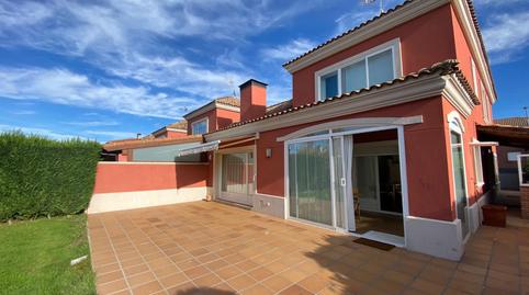 Foto 3 de Casa o chalet de alquiler en Calle Casa Lis, 5, Carbajosa de la Sagrada, Salamanca