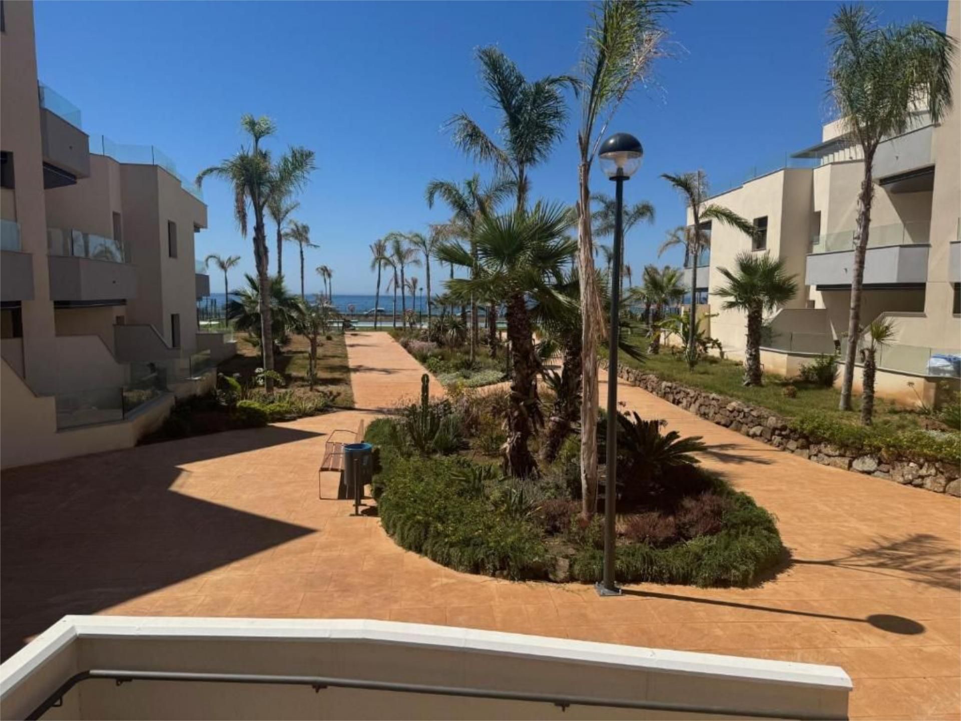 Terrassa de Apartament de lloguer en Vélez-Málaga amb Calefacció, Jardí privat i Terrassa