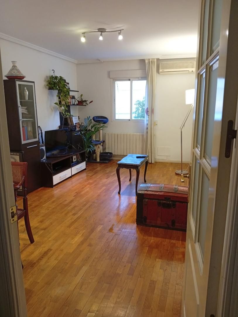 Living room of Flat for sale in  Madrid Capital  with Air Conditioner