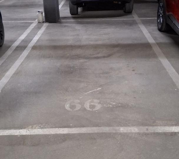 Foto 1 de Garatge en venda a Avenida Principe de Asturias, 16, Zona Monte El Pilar, Madrid