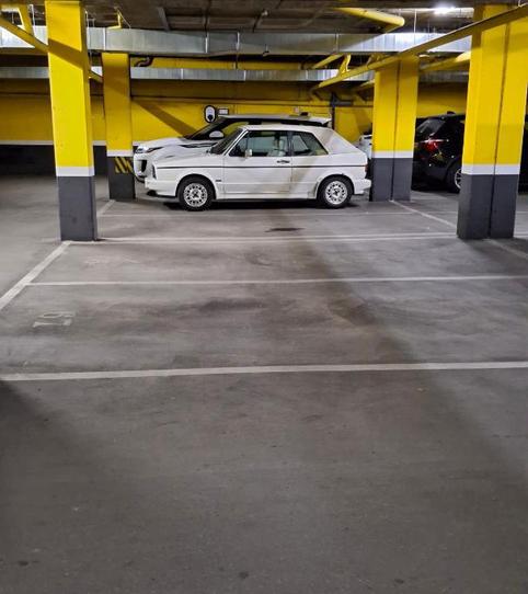 Foto 2 de Garatge en venda a Avenida Principe de Asturias, 16, Zona Monte El Pilar, Madrid