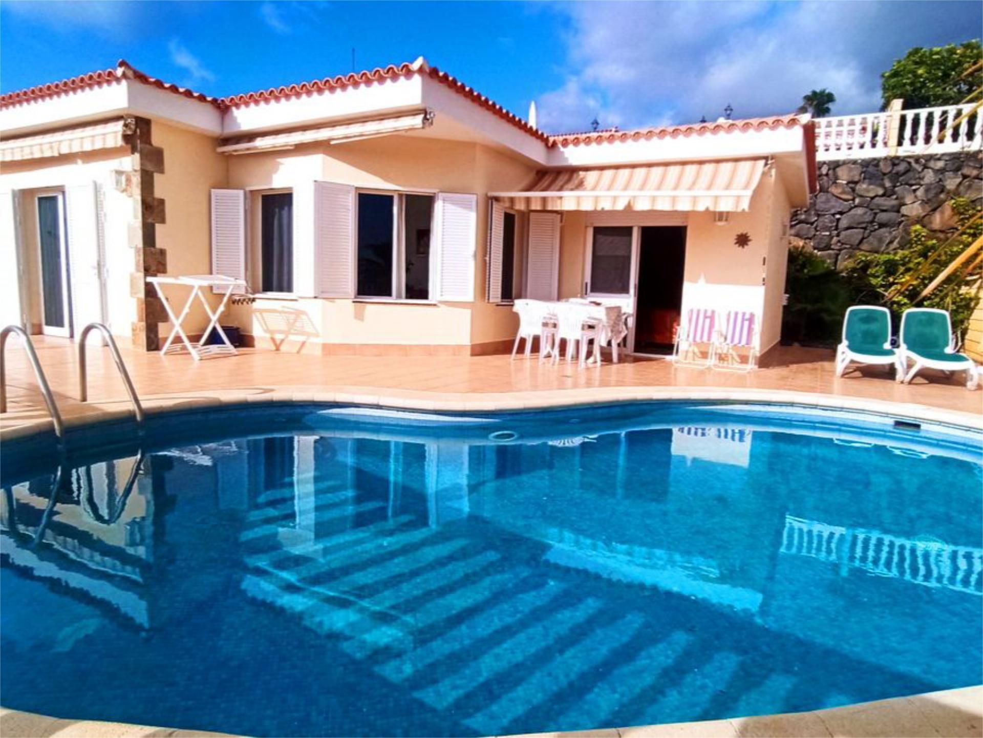 Piscina de Casa o xalet en venda en  Huelva Capital amb Terrassa i Piscina