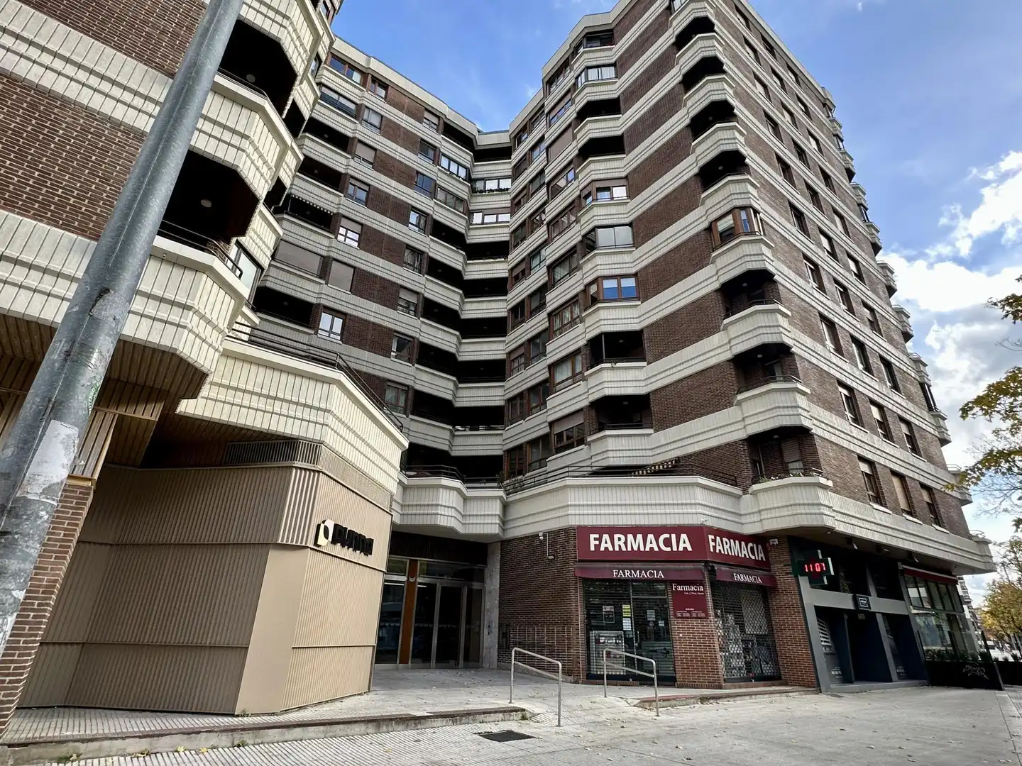 Exterior view of Flat for sale in  Pamplona / Iruña