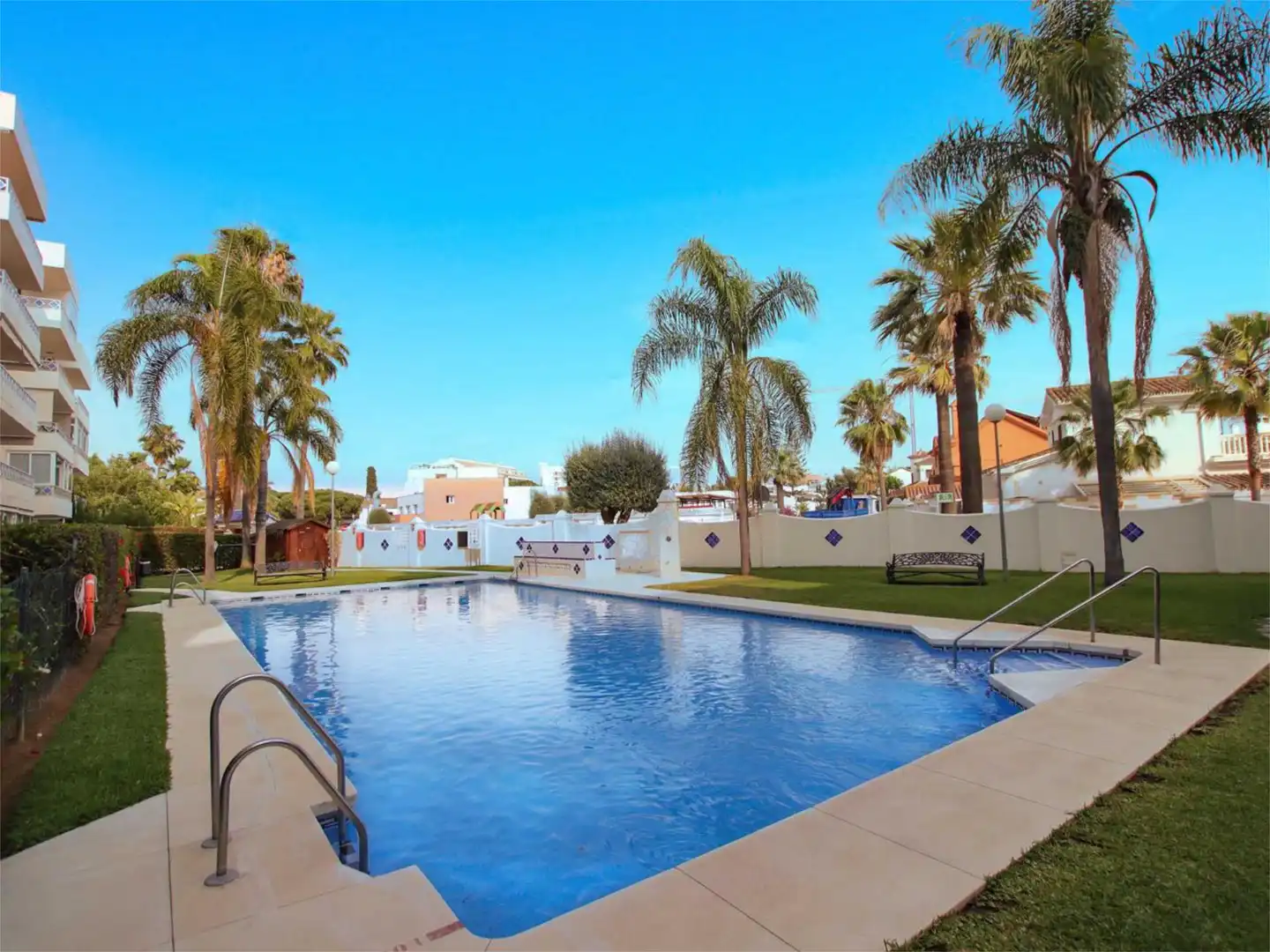 Wohnung zum Verkauf in Avenida Jacaranda, 4, Las Chapas - Alicate Playa Schwimmbecken von Wohnung zum Verkauf in Marbella mit Heizung, Terrasse und Abstellraum