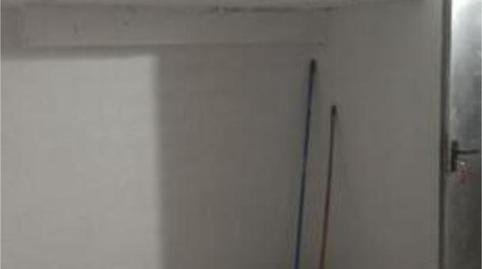 Photo 2 of Box room to rent in Estación, Madrid